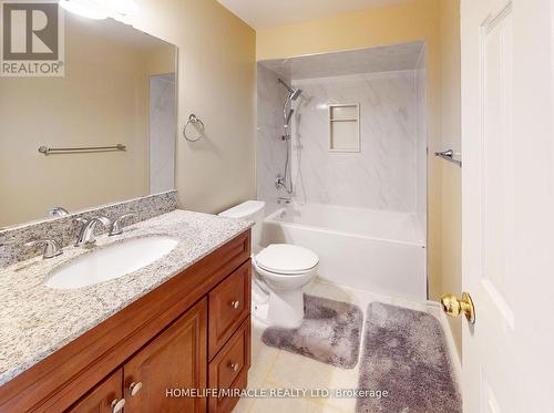 36 Mannel Crescent, Brampton (Fletcher'S West), ON - Indoor Photo Showing Bathroom