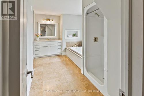 5038 Thornton Road N, Oshawa, ON - Indoor Photo Showing Bathroom