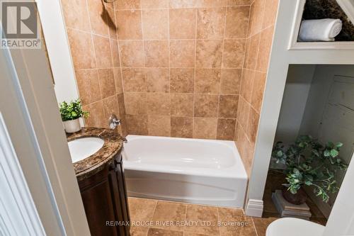 5038 Thornton Road N, Oshawa, ON - Indoor Photo Showing Bathroom