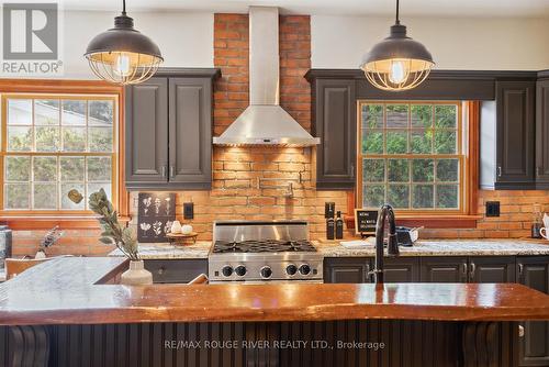 83 Cassels Road E, Whitby (Brooklin), ON - Indoor Photo Showing Kitchen