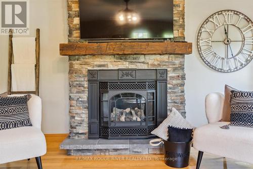 83 Cassels Road E, Whitby (Brooklin), ON - Indoor Photo Showing Living Room With Fireplace