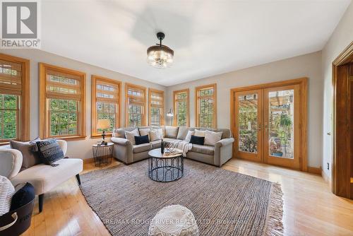 83 Cassels Road E, Whitby (Brooklin), ON - Indoor Photo Showing Living Room