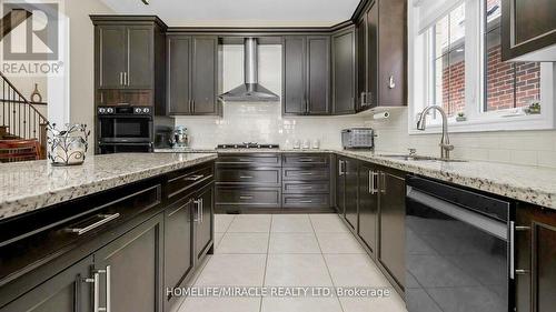 4 Rockton Court, Brampton (Toronto Gore Rural Estate), ON - Indoor Photo Showing Kitchen