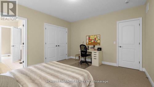 4 Rockton Court, Brampton (Toronto Gore Rural Estate), ON - Indoor Photo Showing Bedroom