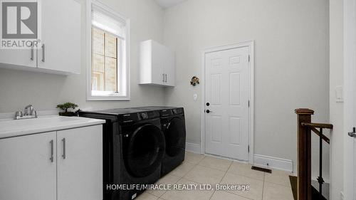 4 Rockton Court, Brampton, ON - Indoor Photo Showing Laundry Room