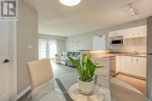 110 - 1441 Walker'S Line, Burlington, ON - Indoor Photo Showing Kitchen With Double Sink