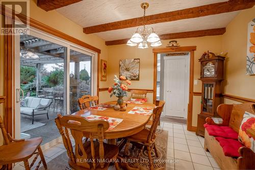 2065 Seventh Street, St. Catharines, ON - Indoor Photo Showing Dining Room