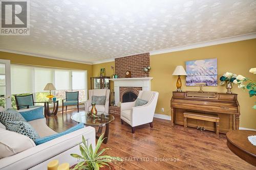 2065 Seventh Street, St. Catharines, ON - Indoor Photo Showing Living Room With Fireplace