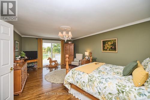 2065 Seventh Street, St. Catharines, ON - Indoor Photo Showing Bedroom