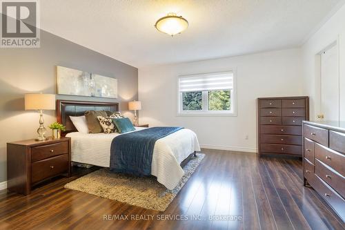 10 Oak Gardens Court, Brampton (Sandringham-Wellington), ON - Indoor Photo Showing Bedroom