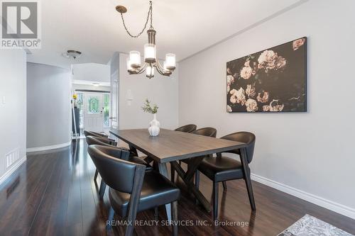 10 Oak Gardens Court, Brampton (Sandringham-Wellington), ON - Indoor Photo Showing Dining Room