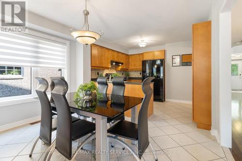 10 Oak Gardens Court, Brampton (Sandringham-Wellington), ON - Indoor Photo Showing Dining Room