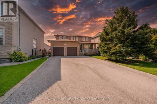 5 Norris Place, Toronto (Humberlea-Pelmo Park), ON - Outdoor