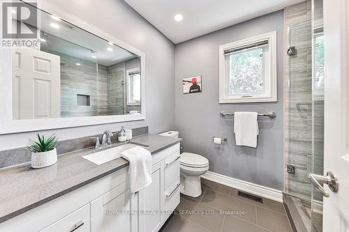 1368 Outlook Terrace, Oakville, ON - Indoor Photo Showing Bathroom