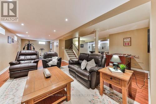 1368 Outlook Terrace, Oakville (Glen Abbey), ON - Indoor Photo Showing Living Room