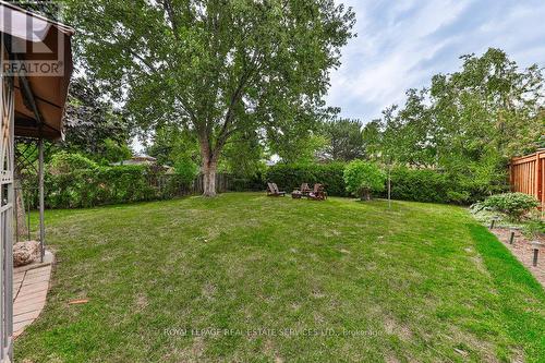 1368 Outlook Terrace, Oakville (Glen Abbey), ON - Outdoor With Backyard