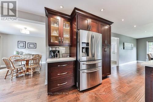 1368 Outlook Terrace, Oakville (Glen Abbey), ON - Indoor Photo Showing Kitchen