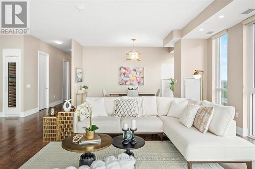 1401 - 8 Ann Street, Mississauga, ON - Indoor Photo Showing Living Room