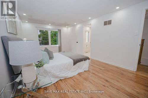 2695 Romark Mews, Mississauga, ON - Indoor Photo Showing Bedroom