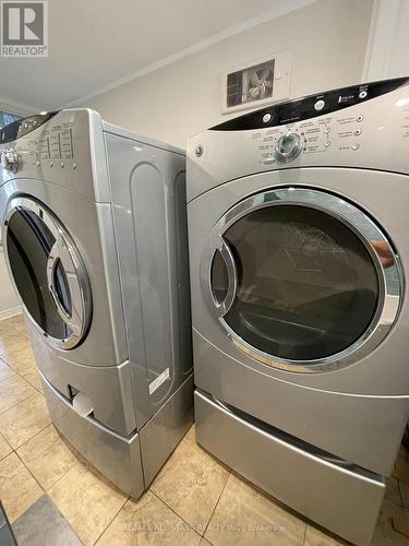 832 Cedar Glen Road, Kawartha Lakes, ON - Indoor Photo Showing Laundry Room