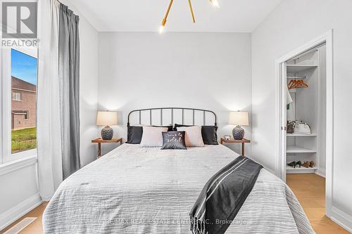 99 Hillcrest Road, Port Colborne, ON - Indoor Photo Showing Bedroom