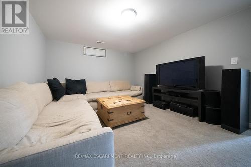 27 Mulholland Drive, Brant, ON - Indoor Photo Showing Living Room