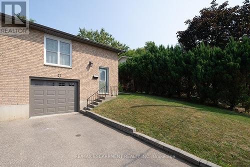 27 Mulholland Drive, Brant (Paris), ON - Outdoor With Exterior