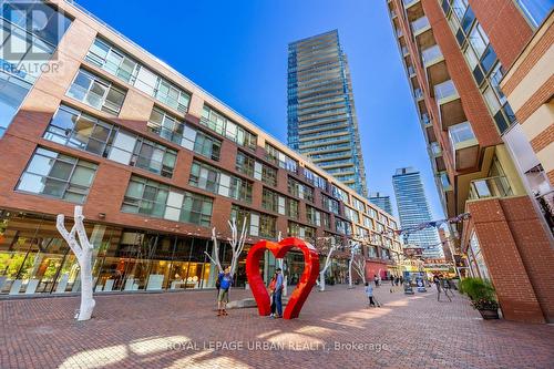 529 - 33 Mill Street, Toronto (Waterfront Communities), ON - Outdoor