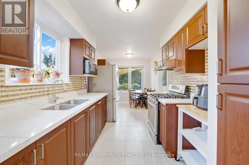 91 Tineta Crescent, Toronto (Agincourt South-Malvern West), ON - Indoor Photo Showing Kitchen With Double Sink