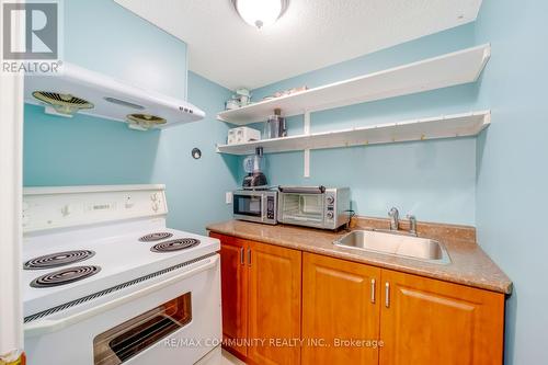 91 Tineta Crescent, Toronto (Agincourt South-Malvern West), ON - Indoor Photo Showing Kitchen