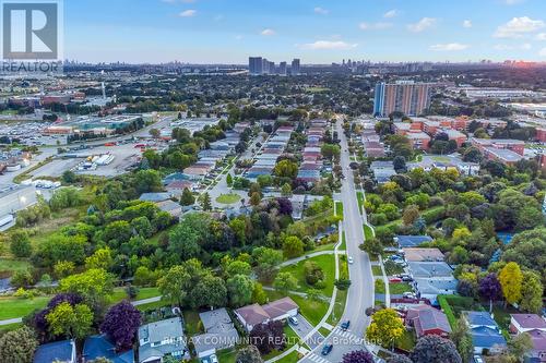 91 Tineta Crescent, Toronto (Agincourt South-Malvern West), ON - Outdoor With View