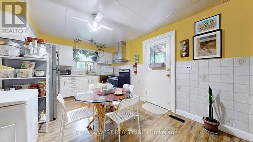 217 Celina Street, Oshawa, ON - Indoor Photo Showing Dining Room