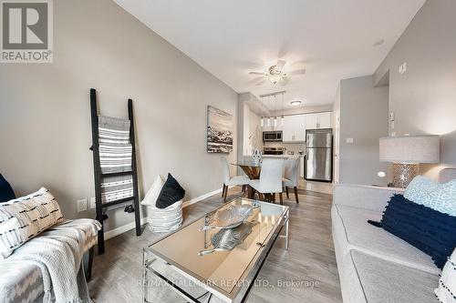 103 - 84 Aspen Springs Drive, Clarington (Bowmanville), ON - Indoor Photo Showing Living Room