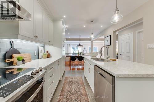 80 Andona Crescent, Toronto (Centennial Scarborough), ON - Indoor Photo Showing Kitchen With Double Sink With Upgraded Kitchen