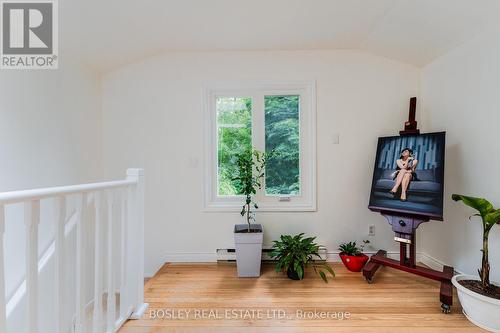 1011 Craven Road, Toronto (Greenwood-Coxwell), ON - Indoor Photo Showing Other Room