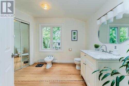 1011 Craven Road, Toronto (Greenwood-Coxwell), ON - Indoor Photo Showing Bathroom