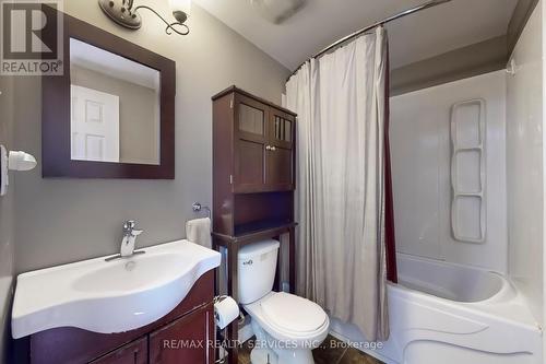 7 Gatsby Square, Brampton (Northgate), ON - Indoor Photo Showing Bathroom