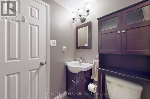 7 Gatsby Square, Brampton (Northgate), ON - Indoor Photo Showing Bathroom