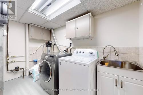 7 Gatsby Square, Brampton (Northgate), ON - Indoor Photo Showing Laundry Room