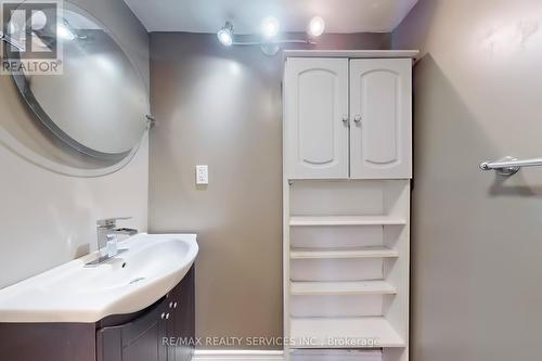 7 Gatsby Square, Brampton (Northgate), ON - Indoor Photo Showing Bathroom