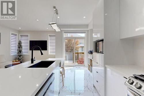 65 Hillmount Road, Markham, ON - Indoor Photo Showing Kitchen