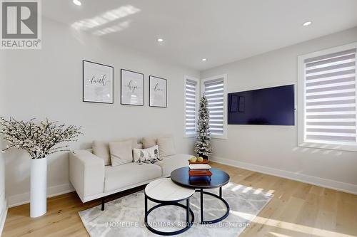 65 Hillmount Road, Markham, ON - Indoor Photo Showing Living Room