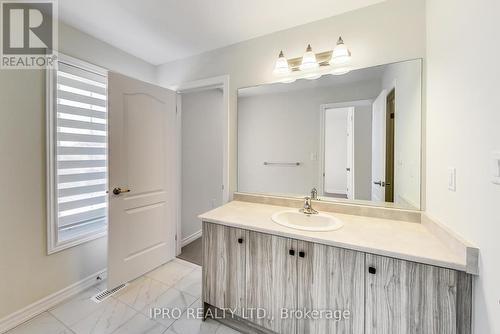 150 Stevenson Crescent, Bradford West Gwillimbury (Bradford), ON - Indoor Photo Showing Bathroom