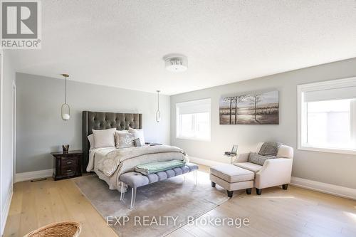 8 Philips Lake Court, Richmond Hill (Jefferson), ON - Indoor Photo Showing Bedroom