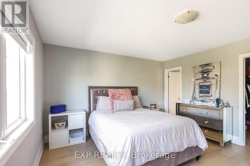 8 Philips Lake Court, Richmond Hill (Jefferson), ON - Indoor Photo Showing Bedroom