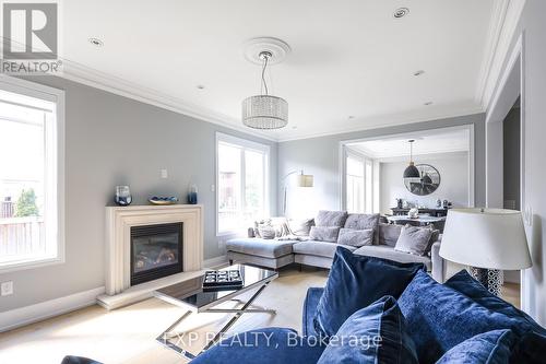 8 Philips Lake Court, Richmond Hill, ON - Indoor Photo Showing Living Room With Fireplace