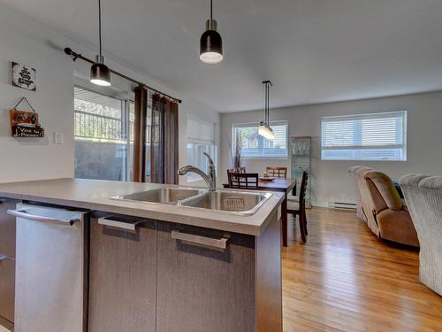 Dining room - 36 Rue Catherine, Saint-Rémi, QC - Indoor Photo Showing Kitchen With Double Sink