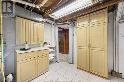 3218 Woodlawn Avenue, Windsor, ON - Indoor Photo Showing Basement