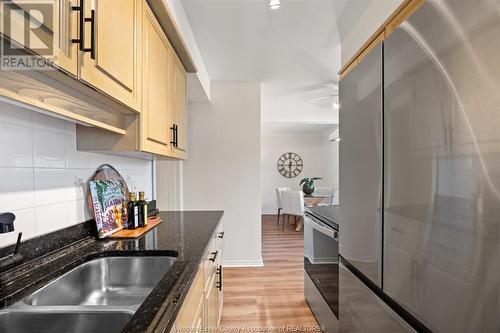 3218 Woodlawn Avenue, Windsor, ON - Indoor Photo Showing Kitchen With Double Sink