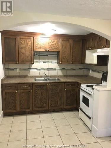 1287 Kildare Unit# 2, Windsor, ON - Indoor Photo Showing Kitchen With Double Sink